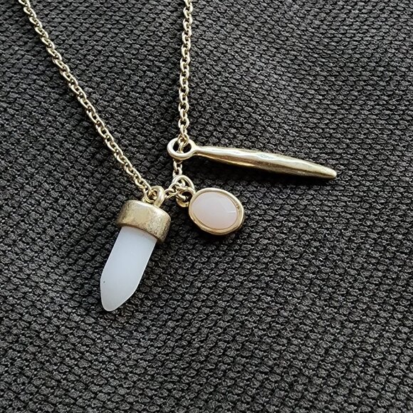 Universal Thread Semi-Precious Rose Quartz Rejuvination Harmony Cluster Necklace - Picture 11 of 15